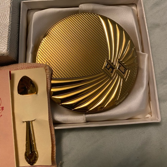 Vintage Zell Powered compact & spoon - Picture 6 of 7